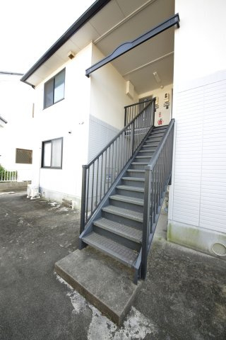 シャルム新浜Ⅱのエントランス