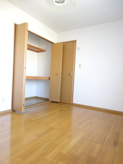 トロイメライIの収納|収納があります