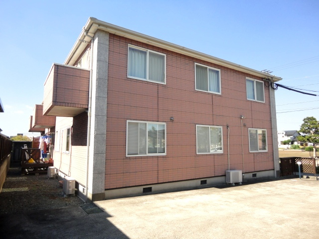 トロイメライIのバルコニー|暖かな日差しのふりそそぐバルコニー