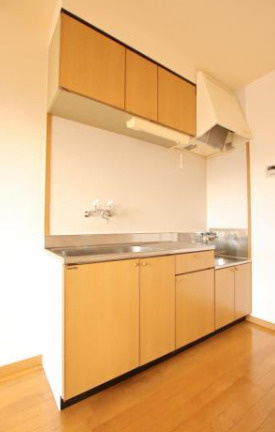 トロイメライIのキッチン|コンパクトなキッチンで掃除もラクラク