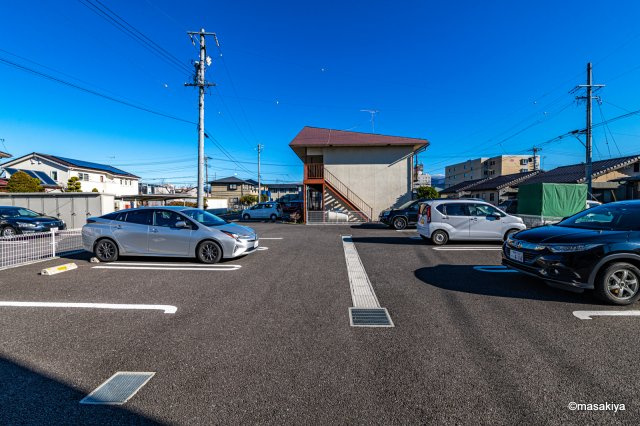 メゾンデフレールの駐車場|駐車場