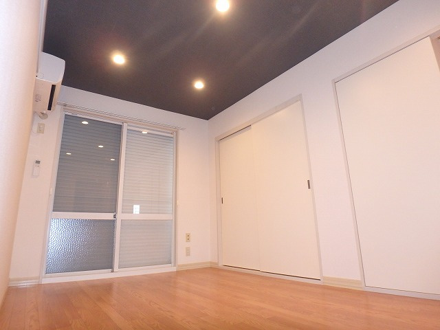 エステート新宿A