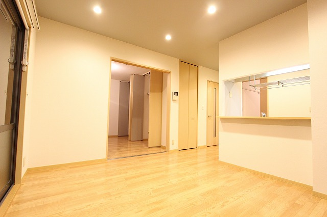 メゾンソレイユB