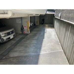 アーバンKⅡの駐車場