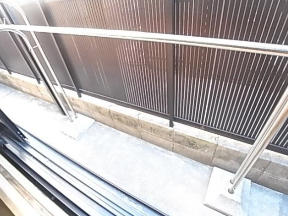 リバーハイツ（篠原南町）のバルコニー