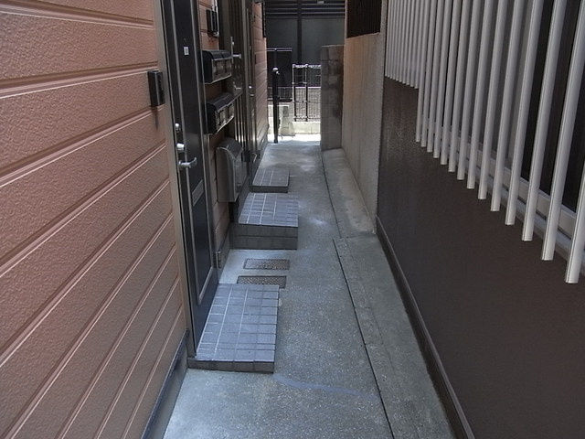 リバーハイツ（篠原南町）のエントランス