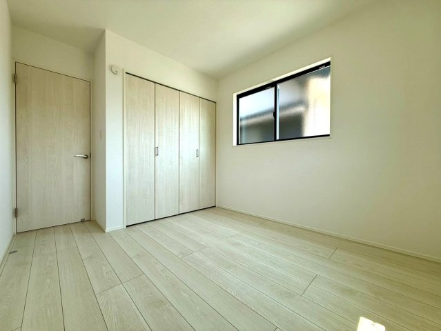 高知市大谷公園町2期1棟の洋室