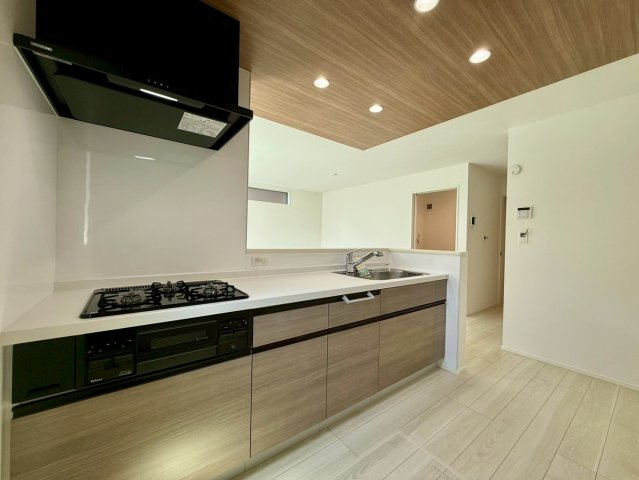 高知市大谷公園町2期1棟のキッチン