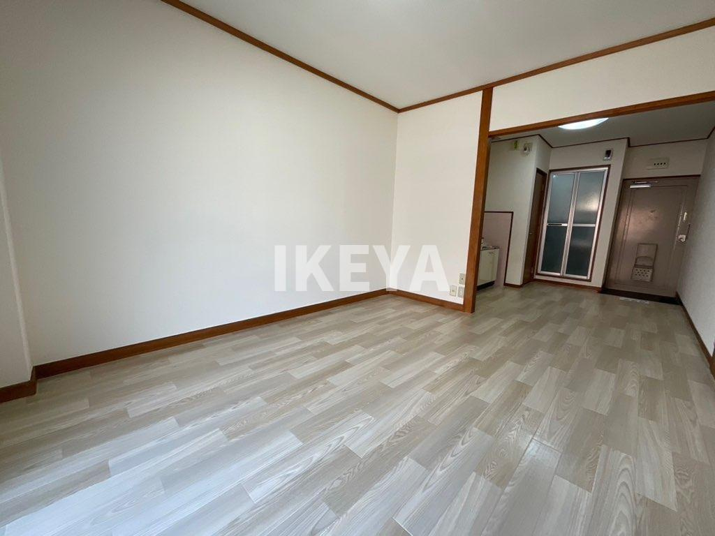 ハイツ南ながらの居間・リビング