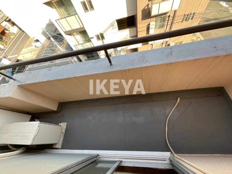 ハイツ南ながらのバルコニー