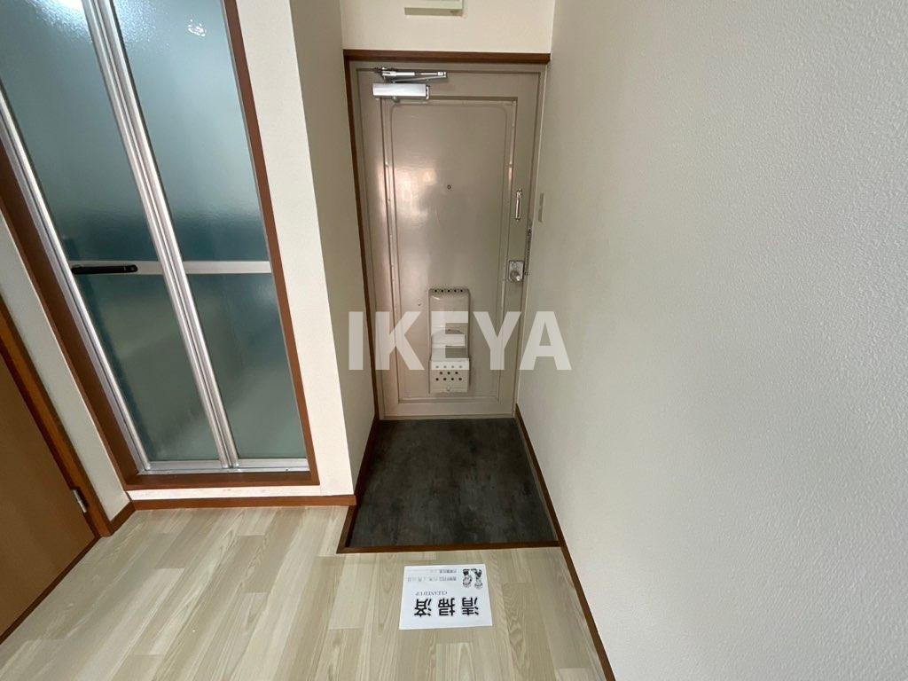 ハイツ南ながらの玄関