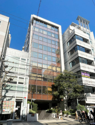 オーセンティック淀屋橋ビルの外観|外はこのようになっています