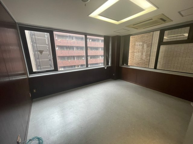 みなと元町ビルの内装|中はこのようになっています