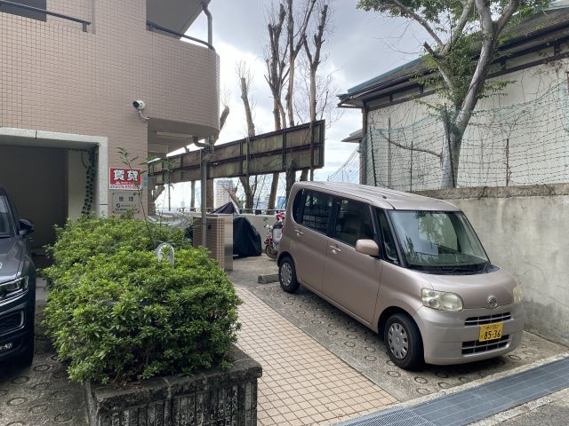 北野ハウスのエントランス|落ち着いたエントランスです