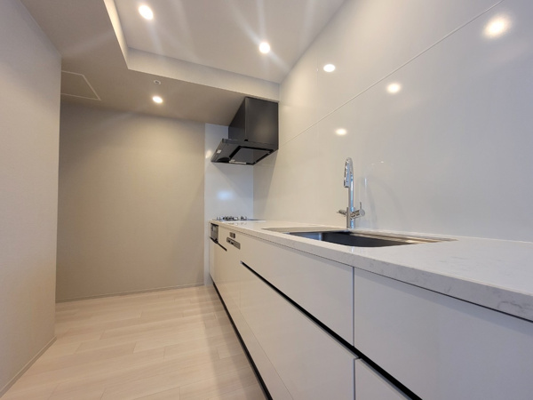 【キッチン】 | 【キッチン】長さ2mの調理スペース豊富なキッチン！