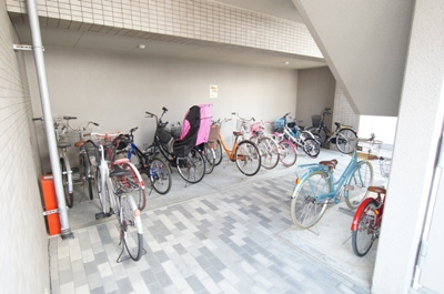 【その他共用部分】 | シャトー三木第３ | たくさん置ける駐輪場です