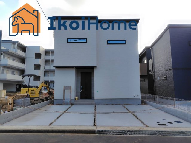 神戸市西区伊川谷町有瀬　5号棟　新築一戸建の外観|陽当り良好なこちらは前面道路は8ｍもございますので、すれ違い通行を慌てず安心して運転できます◎