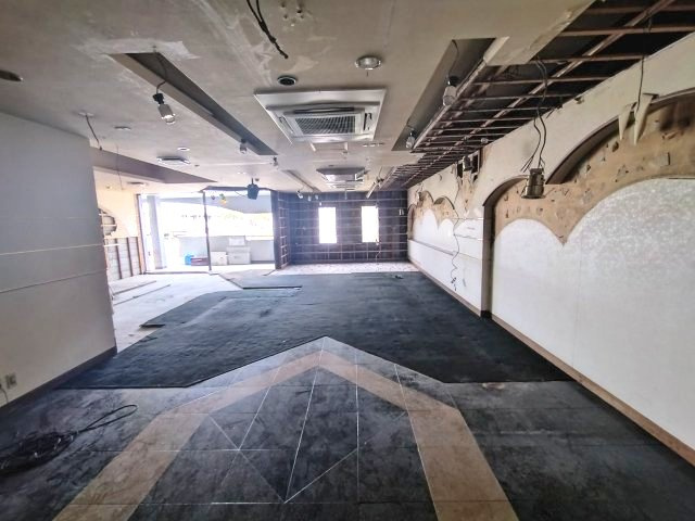 江山ビルの内装