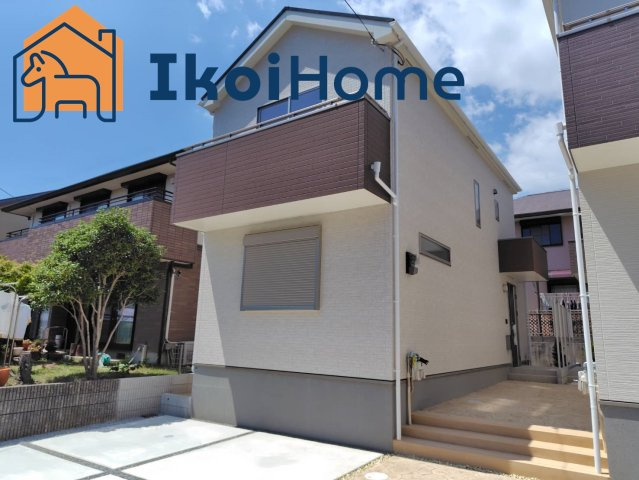 神戸市西区学園東町７丁目　新築一戸建　１号棟の外観|総合運動公園駅徒歩10分！駐車スペースも2台あります。前面道路6ｍで駐車も楽々☆