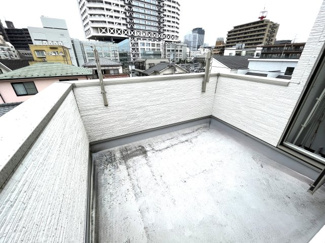 【バルコニー】