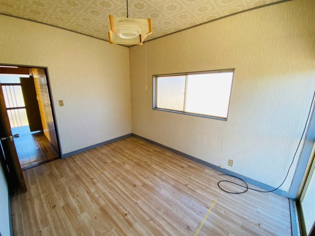 富里市根木名　中古戸建の洋室