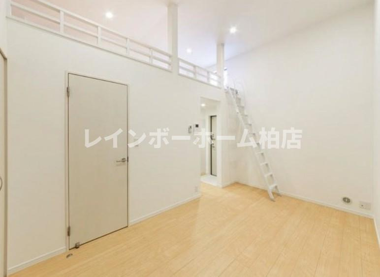 担当エリアのルームアドバイザーが直接対応いたしますの居間・リビング|使いやすい居間です