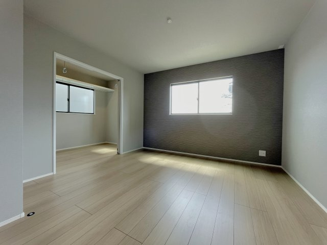 古江東町　新築一戸建ての洋室|洋室①7.7帖