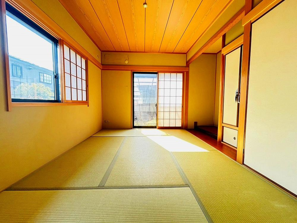 仁和寺本町5丁目　中古一戸建ての和室|和室6.0帖
■物件内覧・資金計画相談・住宅ローン相談、リフォーム相談、お問合せ受付中■
※当日・翌日のご内覧、ご相談はお電話でのお問合せがスムーズです！