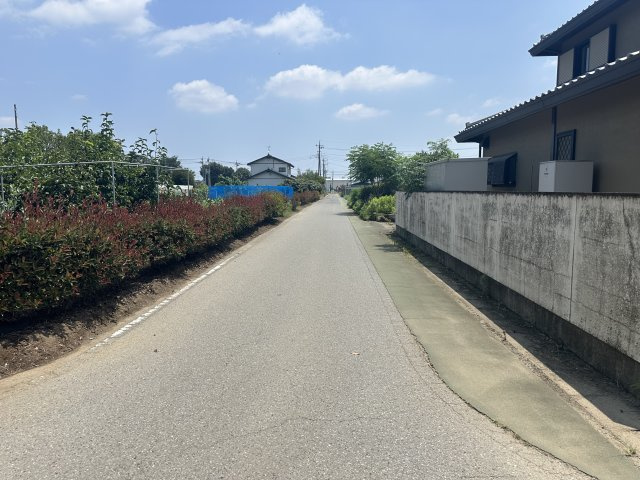 【中古戸建】太田市新田木崎町の前面道路含む現地写真|■前面道路