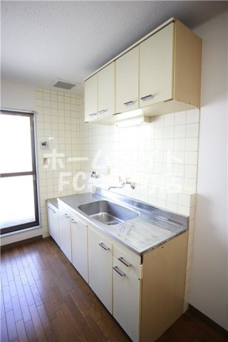 【キッチン】 | コンパクトなキッチンで掃除もラクラク