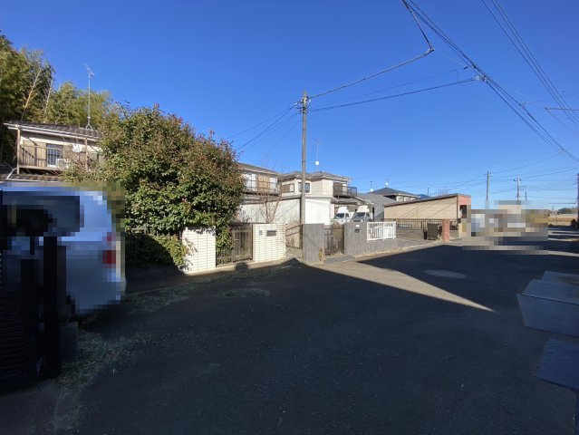 八街ろ　中古戸建の前面道路含む現地写真