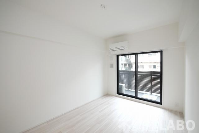S-RESIDENCE難波大国町dominaの居間・リビング