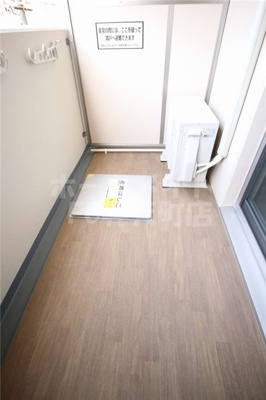 【バルコニー】 | エグゼ弁天町 | バルコニー付きです