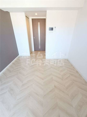 【居間・リビング】 | エグゼ弁天町 | おしゃれな居間です