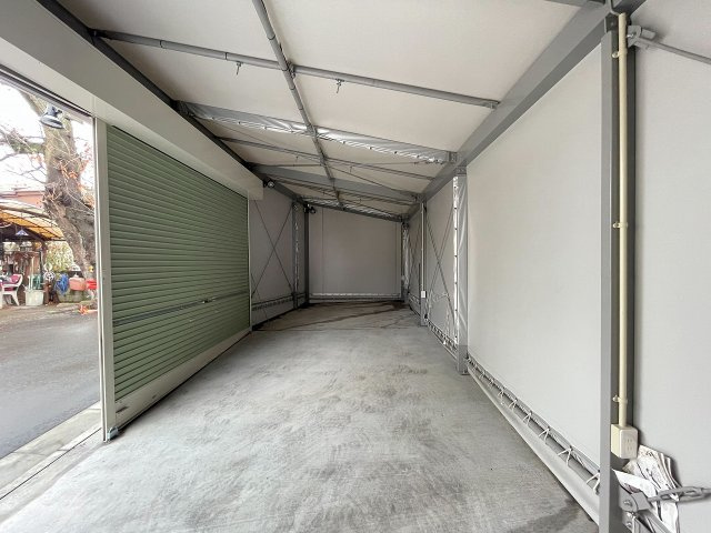 【外観】 | 新座市野寺2丁目　建築条件無売地　全1区画（保谷店） | スーパー・コンビニも徒歩5分圏内にあり買い出しラクラク