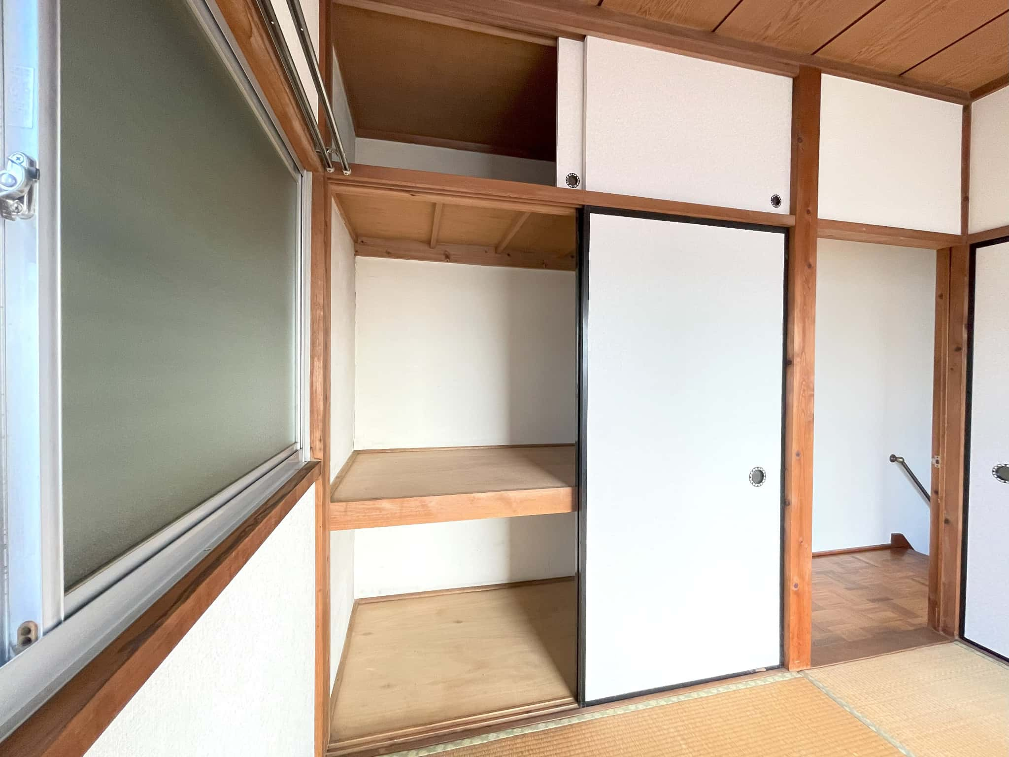 八丁目貸家の収納