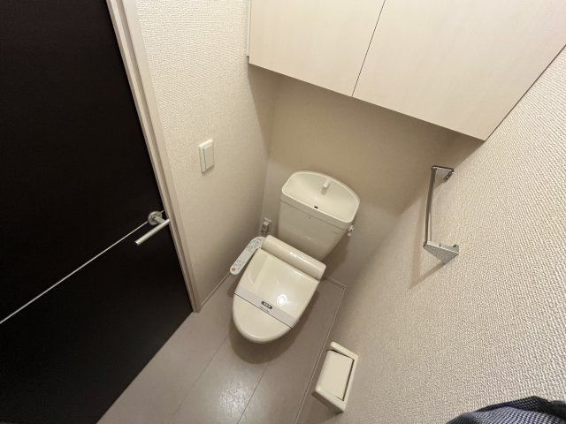 PENNY LANEのトイレ|落ち着いた色調のトイレです
