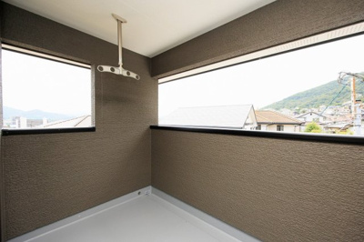 【バルコニー】 | サンコート葛原