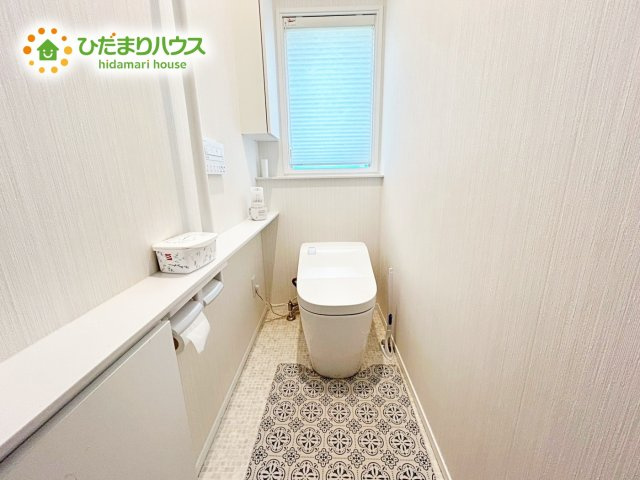 【トイレ】 | 大洗町五反田　中古戸建 | 小窓が付いているので、トイレも明るい空間になっております♪
