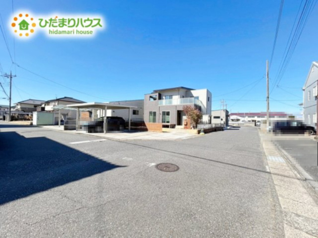 【前面道路含む現地写真】 | 大洗町五反田　中古戸建 | 前面道路が広く駐車も楽々です！