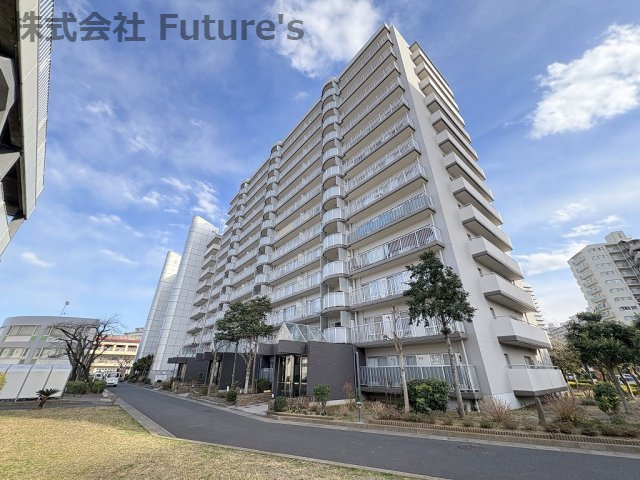 パークフィールドみさとテラ・ウエスト２街区１号館の外観|敷地内に多数公園があり子育て世帯にもオススメのマンションです