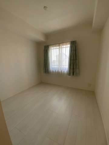 アンビシャス南柏の洋室|ゆったりした洋室です。