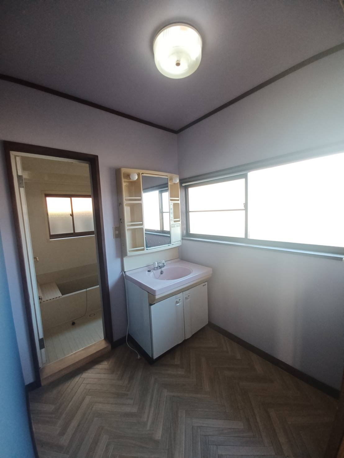 Reno Wakaba Iwakiの洗面所