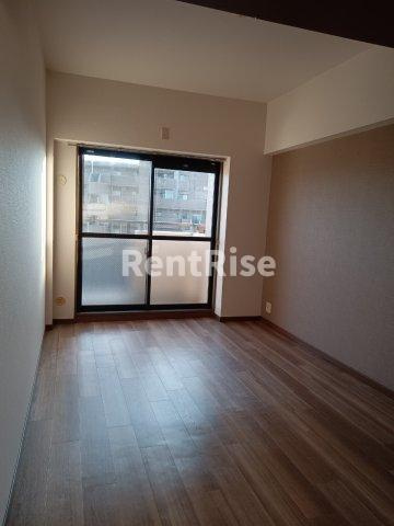 キャッスルシティ城崎IIの居間・リビング