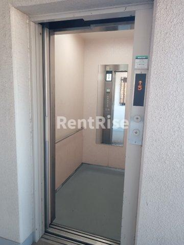 キャッスルシティ城崎IIの玄関