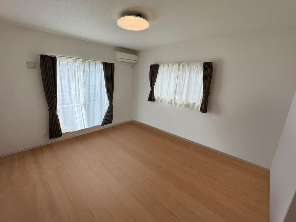 近江八幡市小田町　中古戸建