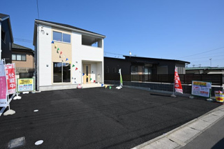 【駐車場】 | 並列３台駐車可能なゆとりのカースペース！