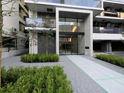 【エントランス】 | ルネフラッツ谷町四丁目 | ゆとりのあるエントランスです