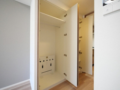 【収納】 | ルネフラッツ谷町四丁目 | ちょっとした収納スペースも充実しています