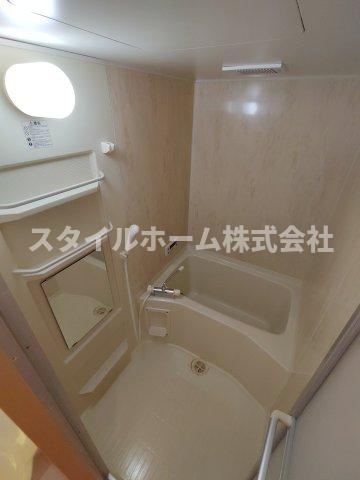 ライフイン・山道の浴室